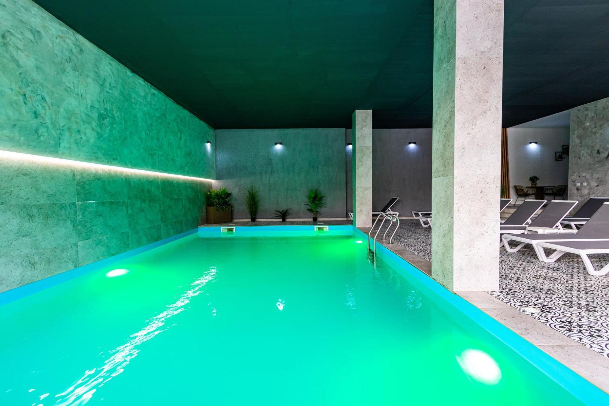 Konopka Forest Home & Spa バコヴェル エクステリア 写真